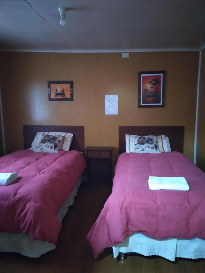 Hostal Geminis ,Phillipi 653 Centro Puerto Natales Exterior foto